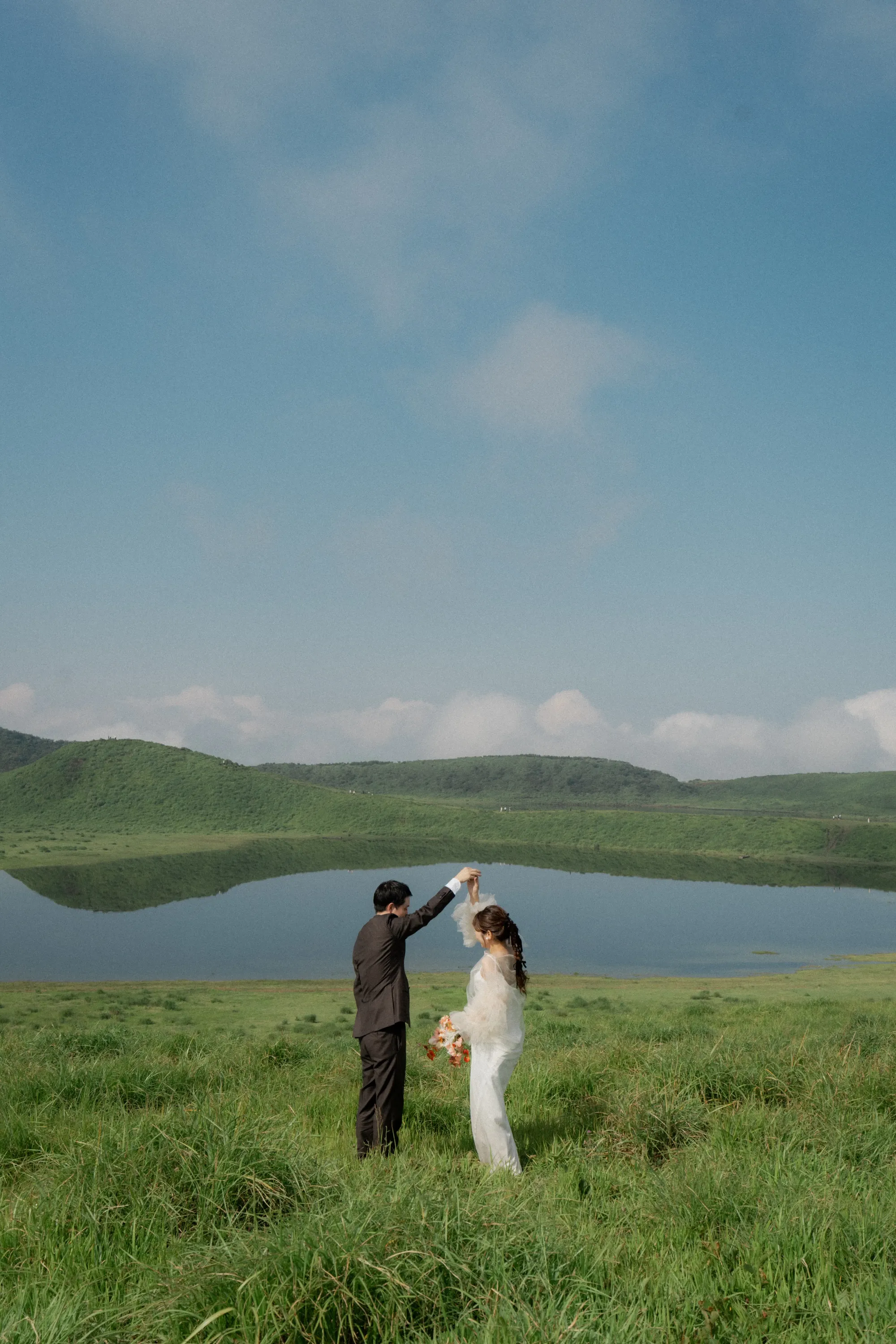 撮影場所が阿蘇のウェディングフォト