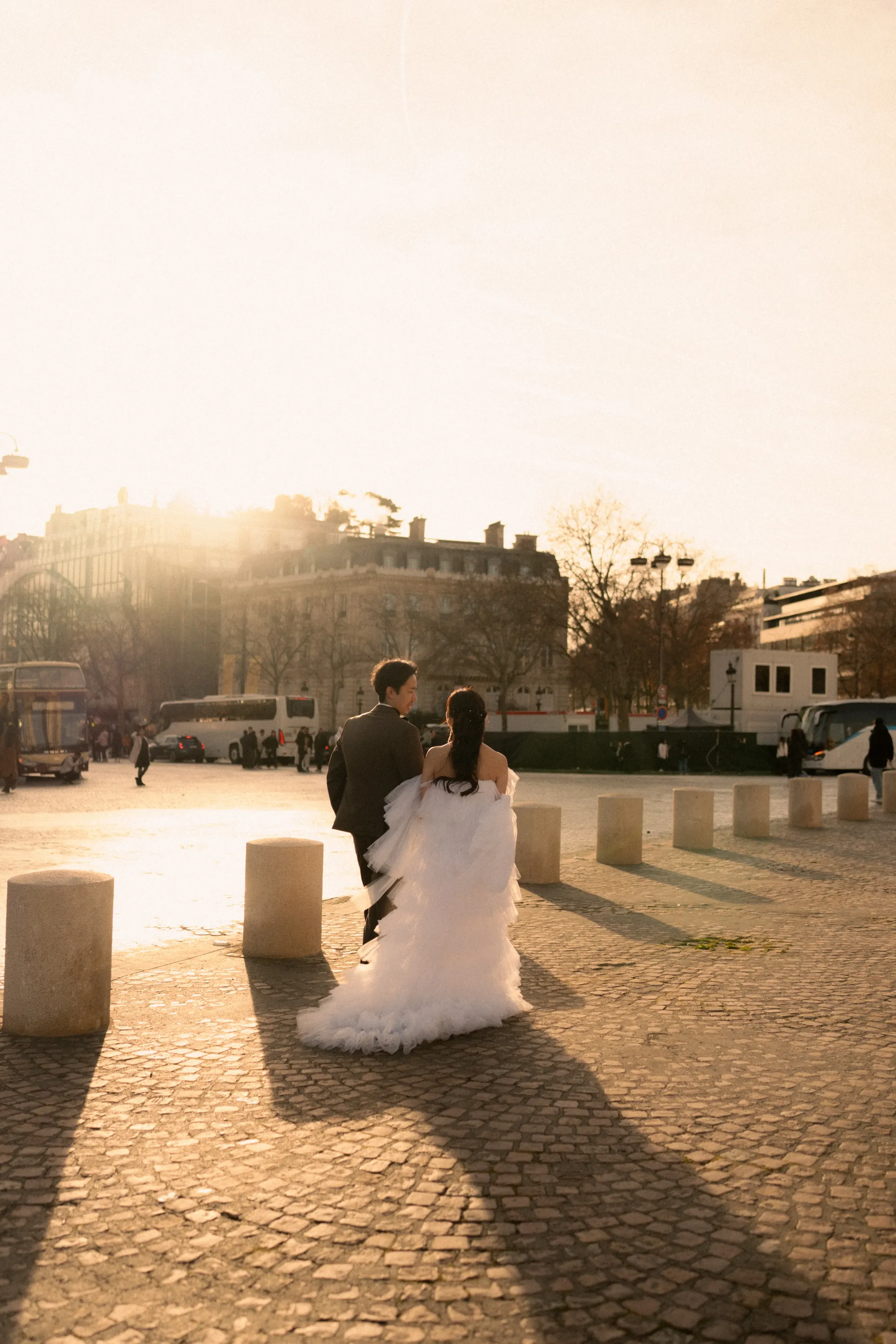 撮影場所がパリのウェディングフォト