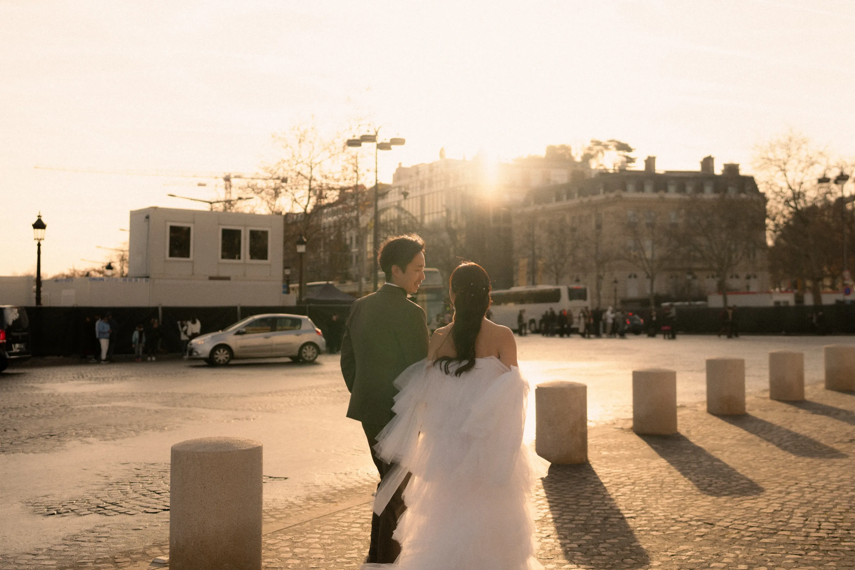 撮影場所がパリのウェディングフォト